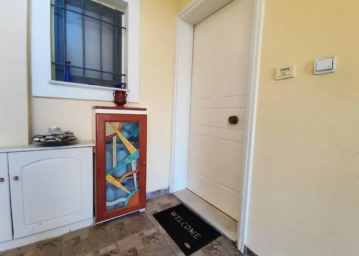 με θέα στον πευκιά 公寓 Sykia (Corinthia)