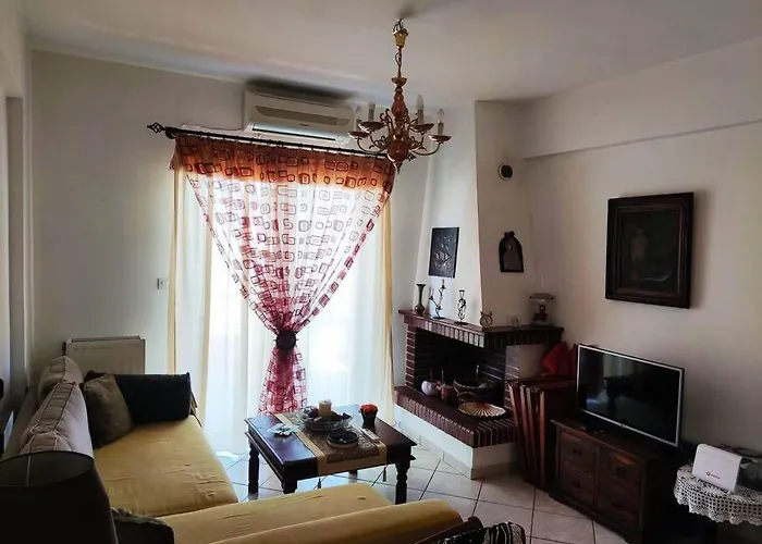 公寓 με θέα στον πευκιά Sykia (Corinthia)